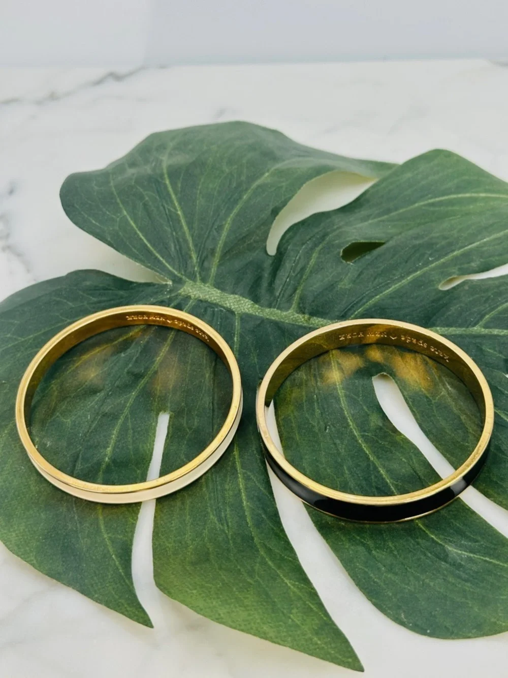 KATE SPADE Gold Tone Bangle Bracelet Set with Black and Cream Enamel 7 3/4” 8” - Picture 5 of 10